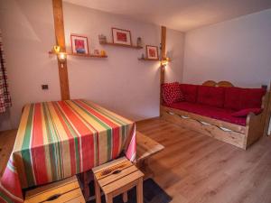 Valmorel: Appartement 2 pièces lumineux, skis aux pieds, pour 5-6 personnes - FR-1-356-307
