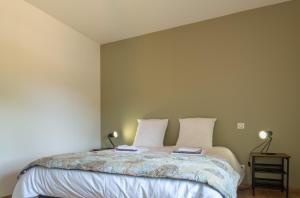 Maisons de vacances Gite des amandines : photos des chambres