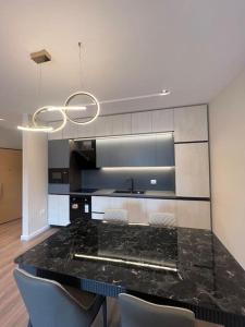 Modern New Apartment Near Blloku