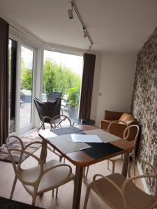 Business Accommodation Garden Living Intimate