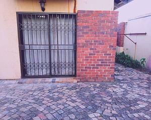 2 bedroom guesthouse suitable for groups