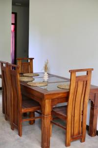 Amlou surf house