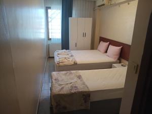 Triple Room with Private Bathroom room in şah otel