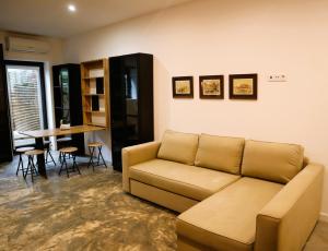 Francos Family House