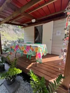 Hei Maurua - Te-Fare-Arii