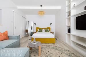 Light-filled Studio with AC - Earls Court