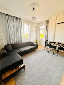 Denize yakın, ferah daire - Orta