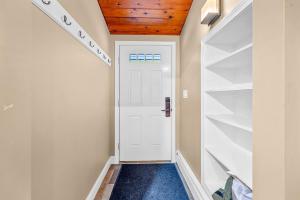 Alpine Court Chalet home