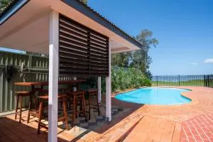 Lakefront House - INEA Retreat - Gorokan