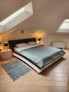 Central Terrace Escape with Jacuzzi