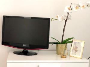 Rhondda Valleys with Breathtaking Riverside Views