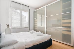 For couples, families and groups, Barcelona center