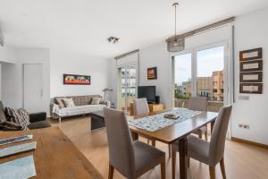 For couples, families and groups, Barcelona center