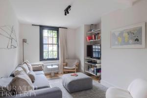 Georgian Townhouse with Sun Terrace & Garden