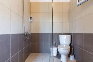 Apart 5 Pool, Views, Kitchen, Parking and more - Goro