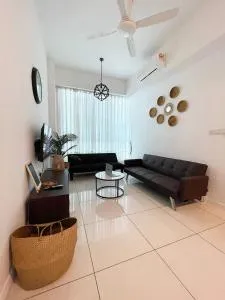 MMM's Homestay - 甘榜森布兰