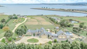 Chateau Clarence & Petite Chateau Luxurious Waterfront Retreat