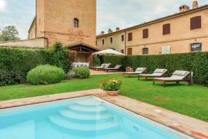 Villa Zambra by Mmega