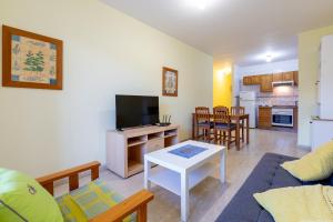 2B Apartamento Abrigos, Wifi y balcón