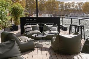 B&B / Chambres d'hotes LA PENICHE - Bed And Bicycle - Aigues Mortes : photos des chambres