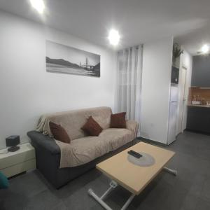 Maisons de vacances Petite maison avec jardin : photos des chambres