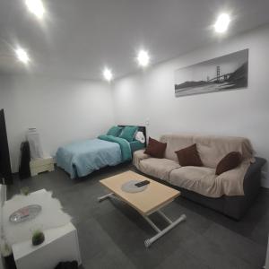 Maisons de vacances Petite maison avec jardin : photos des chambres