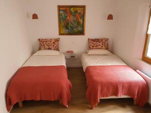 Elegant 2 Bed Apart with Garage near Les Halles