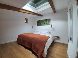 Elegant 2 Bed Apart with Garage near Les Halles