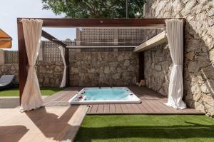 Serenity Villa Tauro