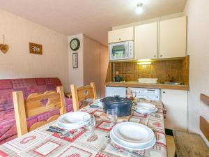 Studio avec balcon et animaux acceptés, Val-dIsère - FR-1-694-239