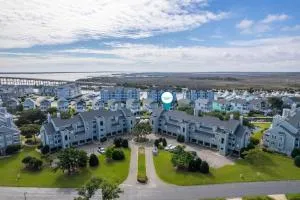 PCBV325 Anchor's Away - مانتيو