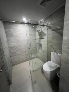 Unit 401, City Hub Condominium