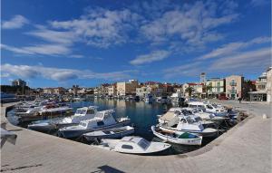 Gorgeous Apartment In Vodice With Wifi