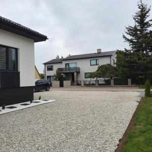 Luxury Apartment Private House and Parking Netflix