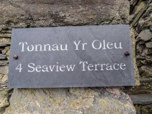 Tonnau Yr Oleu or Waves of Light