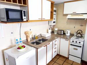 Cálido dos ambientes a metros de Plaza Independencia