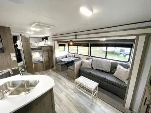 RV located on private property, providing access to the Guadalupe River, accommodates up to 5 guests - Third Crossing