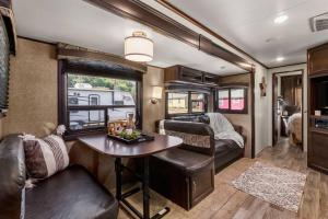 RV located on private property, providing access to the Guadalupe River, accommodates up to 7 guests