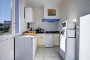 Mirande 1 - Appt vue mer et montagne