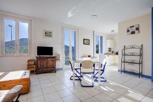 Appartements Mirande 1 - Appt vue mer et montagne : photos des chambres