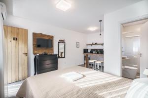 Banzai Brava Suítes