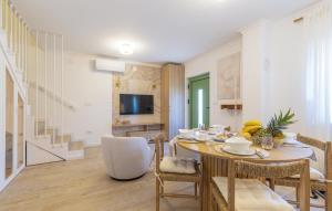 Stunning Home In Jablanac With House Sea View 