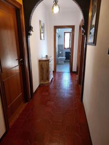 A due passi dai lupi