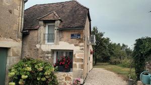 Maisons de vacances Gite la Taniere classe 3 etoiles avec terrasse et piscine : photos des chambres