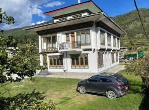 Zhugthri Khangzar - 普纳卡