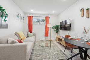1Bed 1 Bath, King Bed, Free parking, DT Dallas, AAC, Deep Ellum
