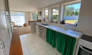 CARANTEC FAMILY HOME WITH GARDEN 6 persons