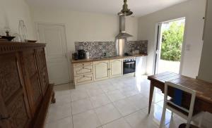 Maisons de vacances CARANTEC MAISON FAMILIALE AVEC JARDIN 9 personnes : photos des chambres