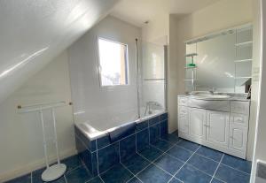 Maisons de vacances CARANTEC MAISON FAMILIALE AVEC JARDIN 9 personnes : photos des chambres