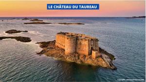 Maisons de vacances CARANTEC MAISON FAMILIALE AVEC JARDIN 9 personnes : photos des chambres